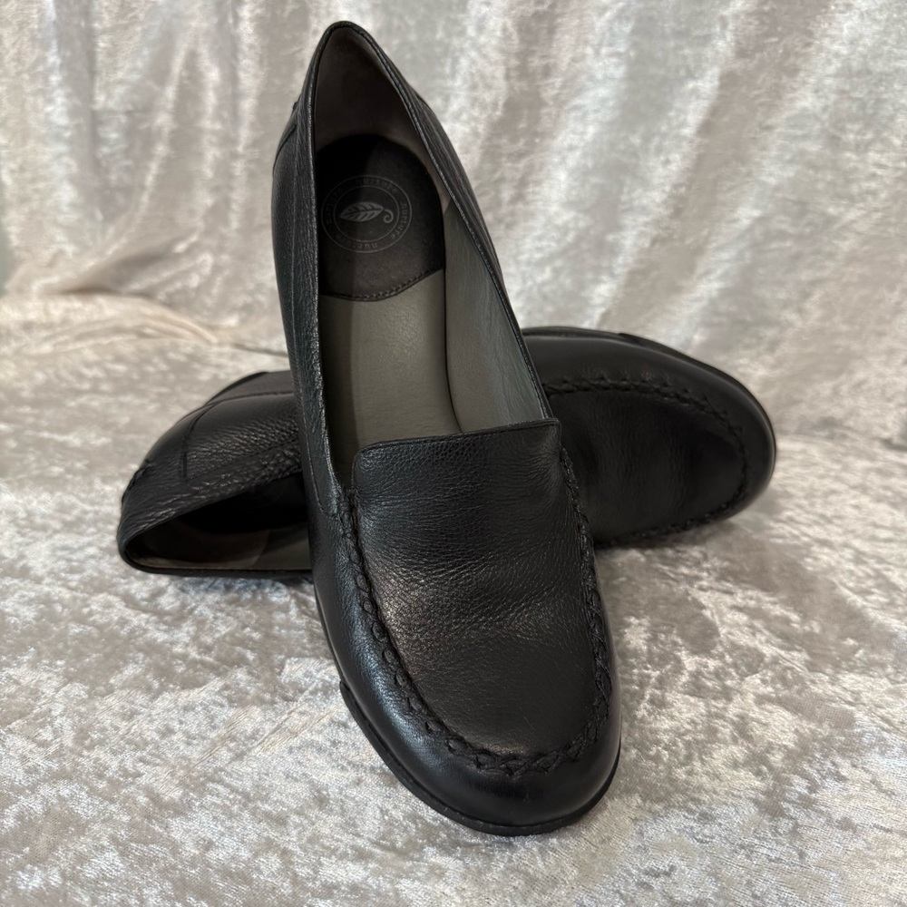 Nurture Black Leather Wedge Heel Shoe Size 7.5M Career / Comfort / Casual/Wedge